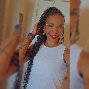 Meet your Posher, Kourtney